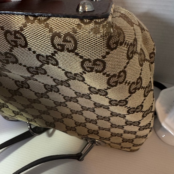 💥AUTHENTIC GUCCI Classic GG Signature Tote - Picture 10 of 16